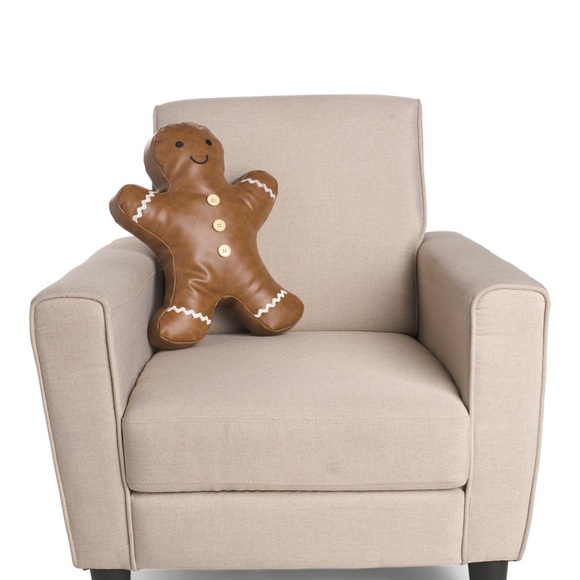 Aspen Christmas gingerbread man faux leather pillow - Picture 12 of 14
